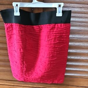 Stooshy Black and Red Textured Pencil Skirt